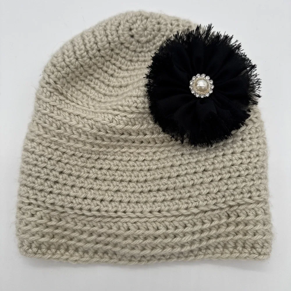Girls Winter Knitted Beanie Cap With Flower ANd Pearl Petal